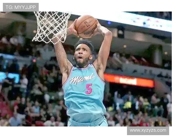 小琼斯精彩扣篮对决猛龙队展现惊人弹跳与技巧的巅峰时刻