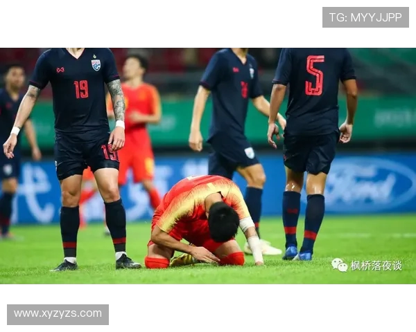 索尔亚与雅典的巅峰对决揭示足球战术与团队合作的魅力